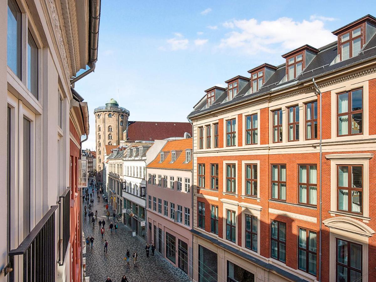 Sanders Leaves - Chic Three-Bedroom Apartment In Downtown Köpenhamn Exteriör bild