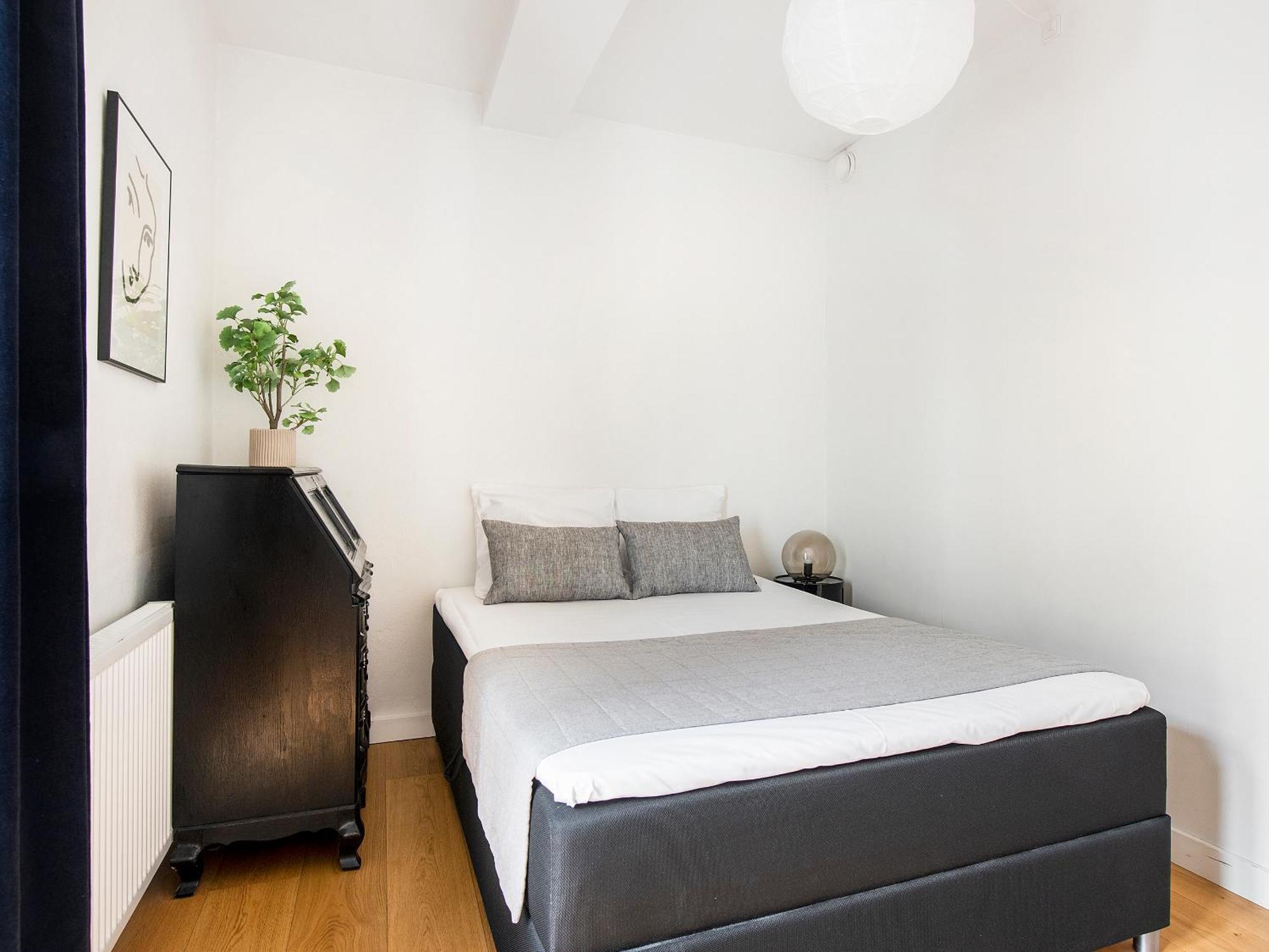 Sanders Leaves - Chic Three-Bedroom Apartment In Downtown Köpenhamn Exteriör bild