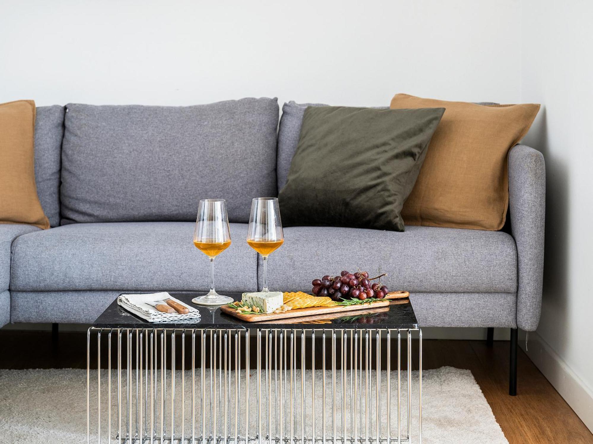 Sanders Leaves - Chic Three-Bedroom Apartment In Downtown Köpenhamn Exteriör bild